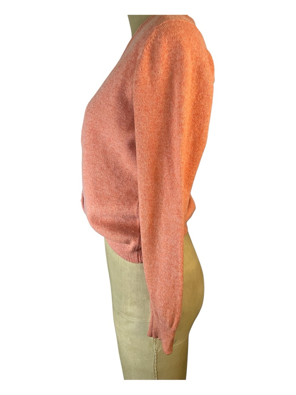 Vintage Berks Burlington made in Scotland  Coral V-Neck Button Cashmere Sweater - Picture 2 of 7